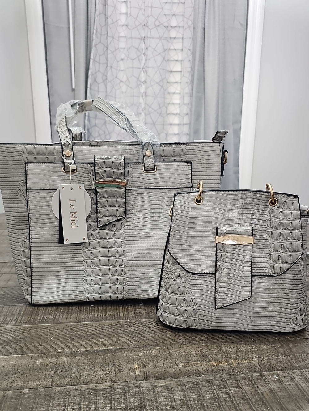 Women's Grey Croc-Embossed Tote and Shoulder Bag Set
